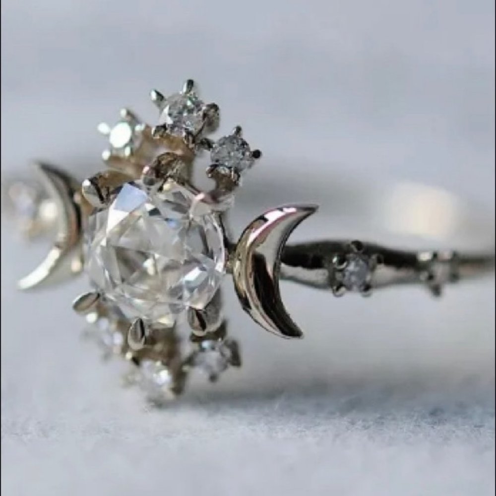 Triple Goddess Moon  crescent ring sz 7